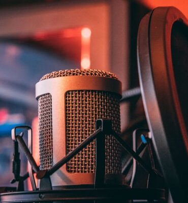 Lopez Revolutionizes Voice Activated Technology Ahead Lopez Voice Assistant, siri voice,siri apple,