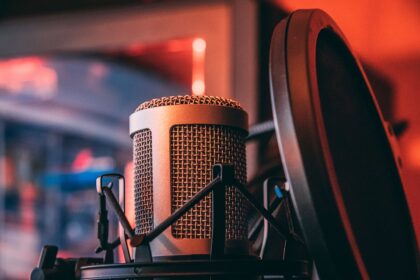 Lopez Revolutionizes Voice Activated Technology Ahead Lopez Voice Assistant, siri voice,siri apple,